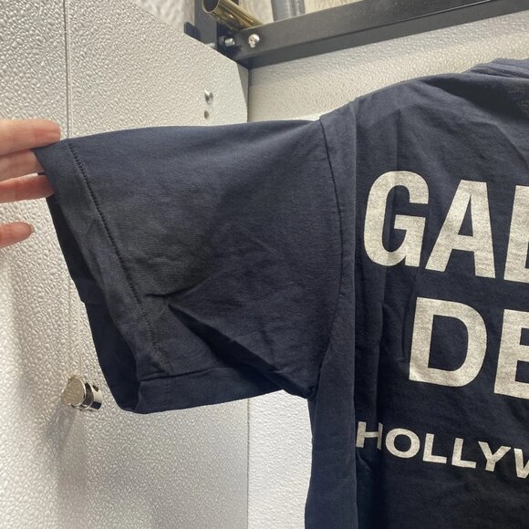 Gallery Dept. Men's Logo Souvenir T-Shirt – Size S – Black/White - Picture 7 of 12